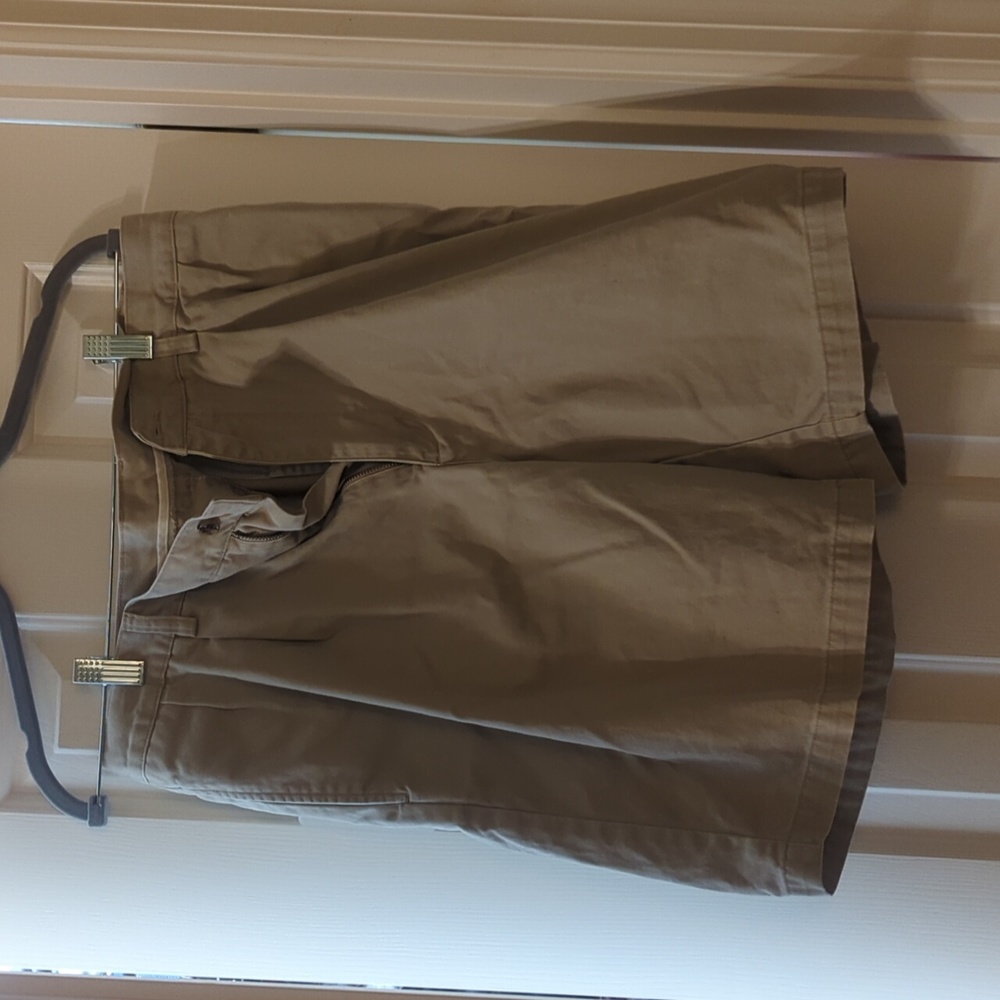 Men's Khaki Shorts Size 34